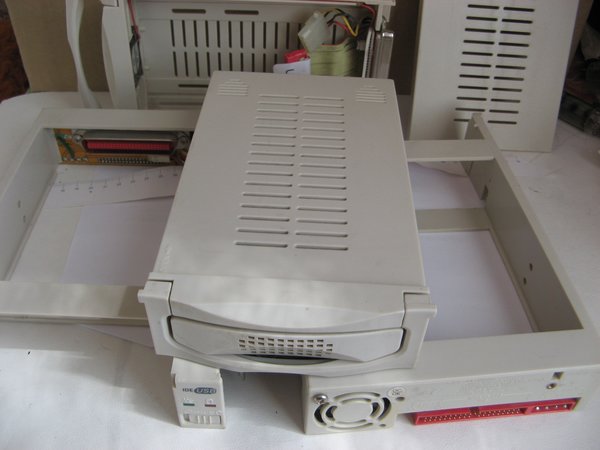 HDD rack....JPG