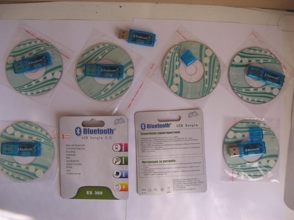 Bluetooth 2.0 USB dongle...JPG
