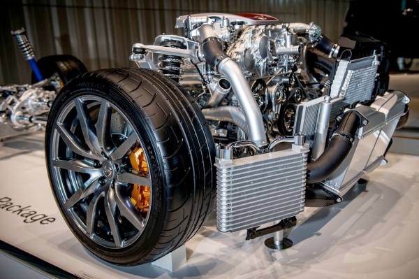 Nissan GTR - front.jpg