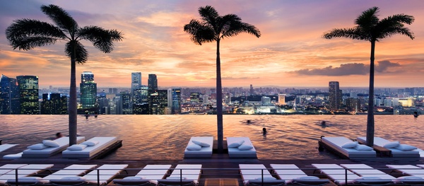 Singapore, Marina Bay Sands - Infinity Pool - small.jpg