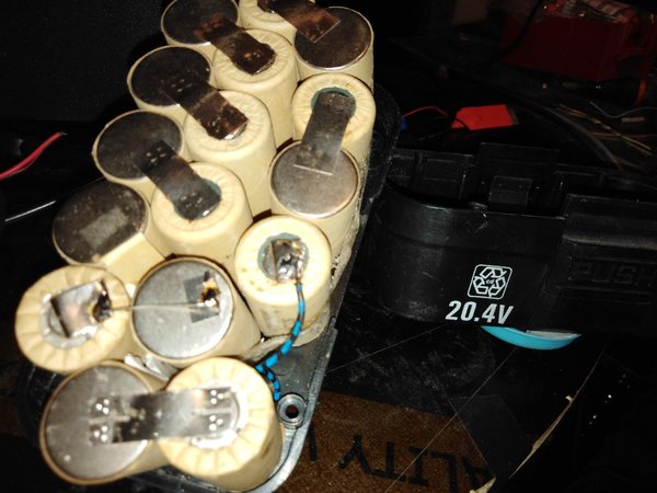Bat_20V.jpg