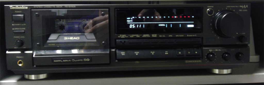 Technics_RS-BX828.jpg