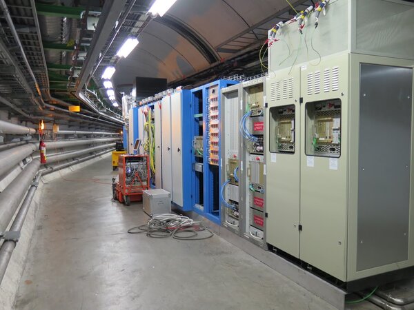 lhc1.JPG