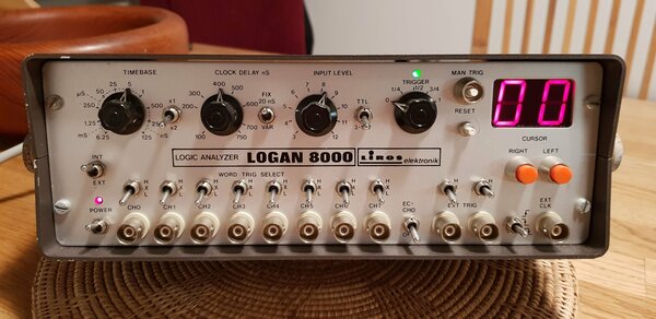 logan8000_logic_analyzer.jpg