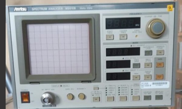 Anritsu_spectrum_analyzer_MS610B_J_J1jpg.jpg