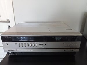 sharp-vc-7700g-r-v-1980.jpeg