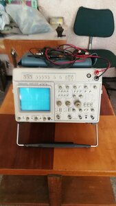 01 Tektronix 2465 DVS 1 of 2.jpg