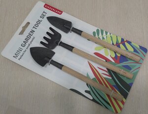 KIKKERLAND Mini garden toolset - 1.jpg