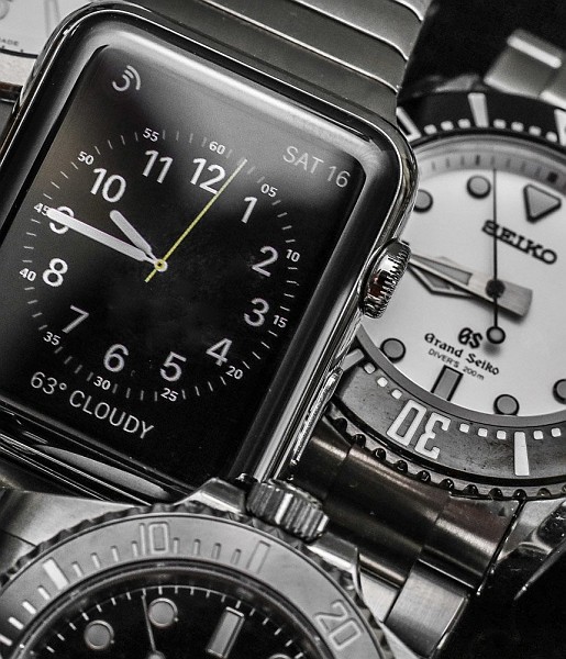 Apple-Watch-Omega-Speedmaster-Patek-Philippe-Comparison-Review-aBlogtoWatch-108.jpg